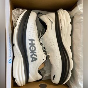 HOKA men’s bondi 8 running shoes 11 wide NWT white and black